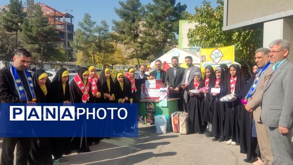 مشق همدلی دانش‌آموزان پیشتاز در آموزش و پرورش ناحیه ۶ مشهد 