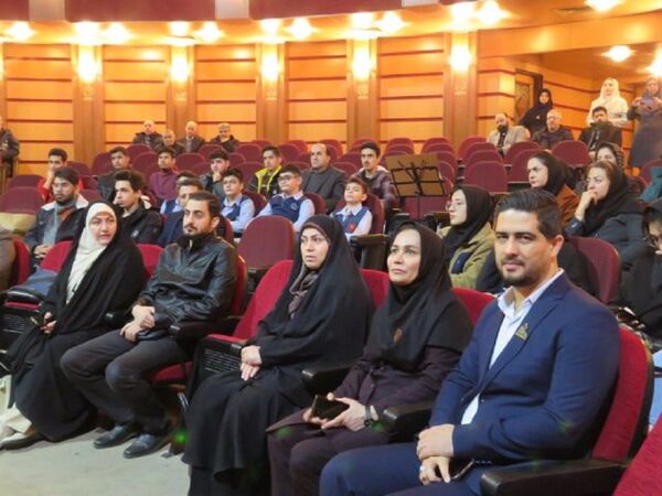 آیین تجلیل از افتخارآفرینان علمی و پژوهشی پژوهش‌سرای خوارزمی ناحیه ۳ کرج