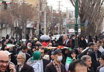 دانش‌آموزان راویانی هستند که قصه  امروز را با نگاه به فردا می‌گویند