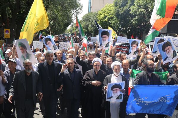 راهپیمایی جمعه خشم در تبریز
