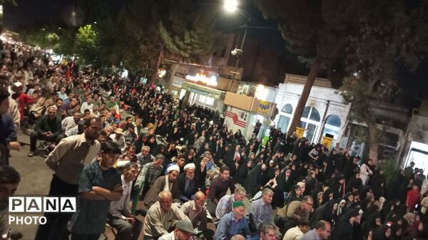 خاطره ۱۶۸ شهید در «۱۶۸ شب»؛ نیشابور میزبان اجتماع پرشور مردم