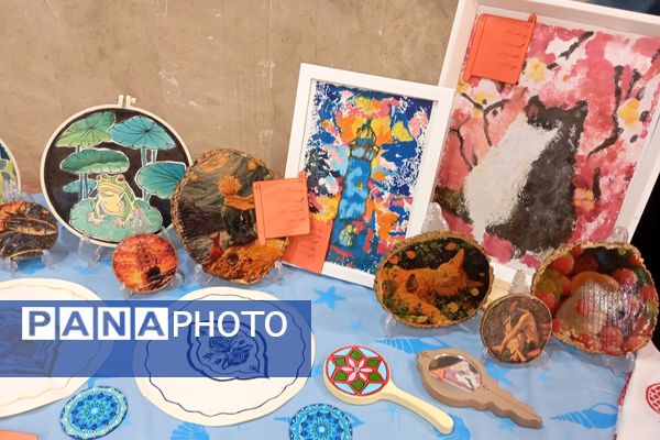 جشنواره "ایران رنگارنگ" در هنرستان سعادت پردیس