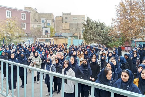  مراسم نواخته شدن زنگ پژوهش در فرزانگان قدس