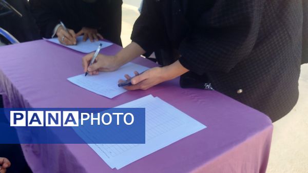 اولین جلسه هم اندیشی اولیا و مربیان در دبیرستان گوهرشاد