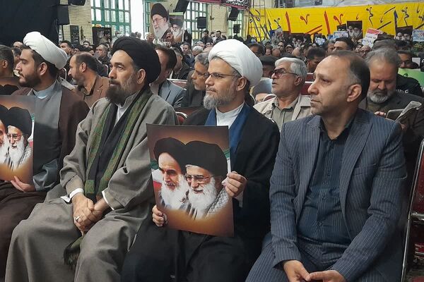 حماسه ۹ دی زنده است؛ ورامینی‌ها بار دیگر با ولایت، پیمان بستند