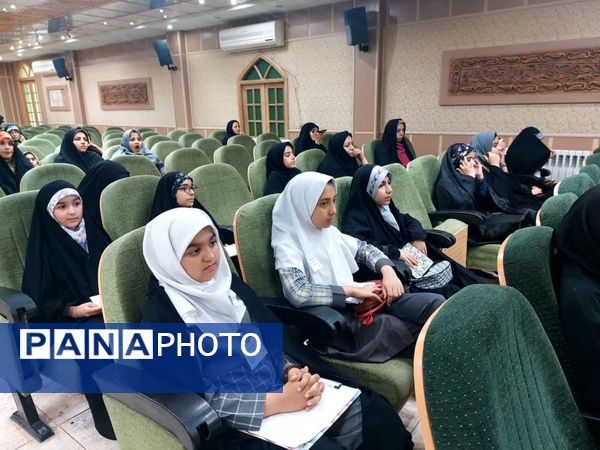 جشنواره ستارگان قرآنی در امامزاده سیدجعفر محمد یزد