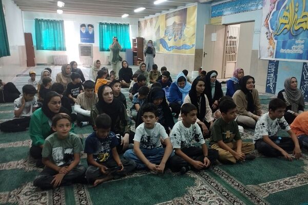 برگزاری جشن بزرگداشت میلاد باسعادت پیامبر اکرم(ص) و امام صادق(ع) در دبستان شهیدرجایی شهرستان قدس
