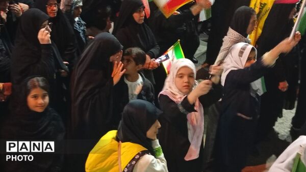 بیعت مجدد با ولایت؛ مردم معمولان اقتدار ملی را در سایه رهبری جشن گرفتند