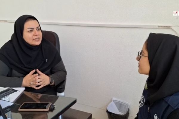 نمایش دستاوردهای هنرستان‌های خیرساز در غرفه مشترک هنرستان شهید غرضی ناحیه۴ 