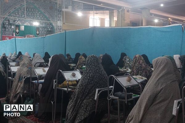 نماز جمعه؛ نمایش همبستگی مردم