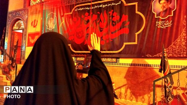 مراسم عزاداری شب هشتم ماه محرم در مسجدالنبی نیم‌ور