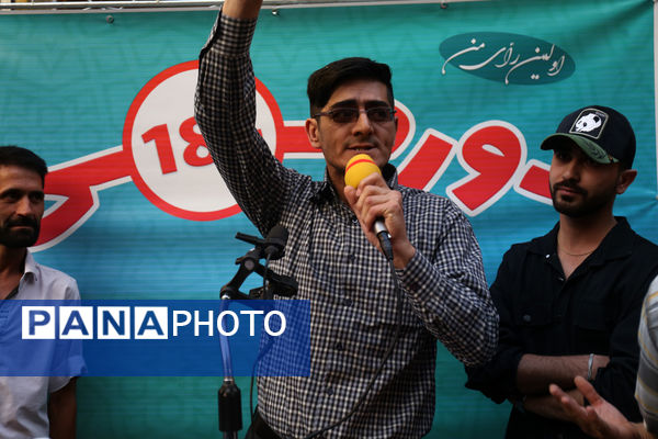 اولین روز تریبون آزاد دانش‌آموزان رأی اولی با عنوان «دورهمی ۱۸+»