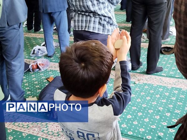 نماز جمعه در شهرستان کاشمر 