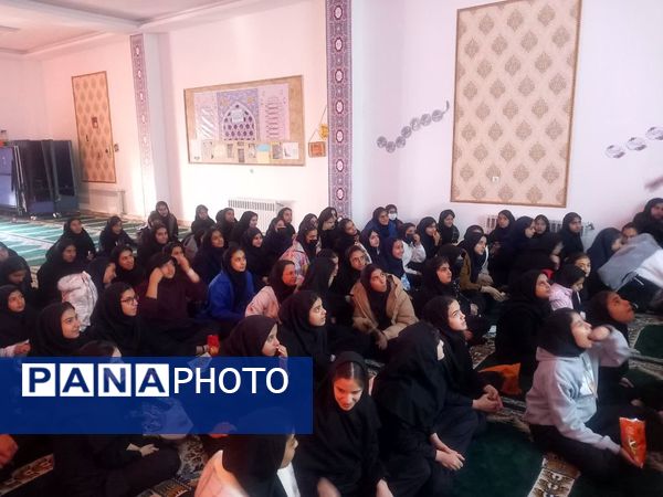 مراسم اکران فیلم در دبیرستان فرهنگ مرحوم فخرایی