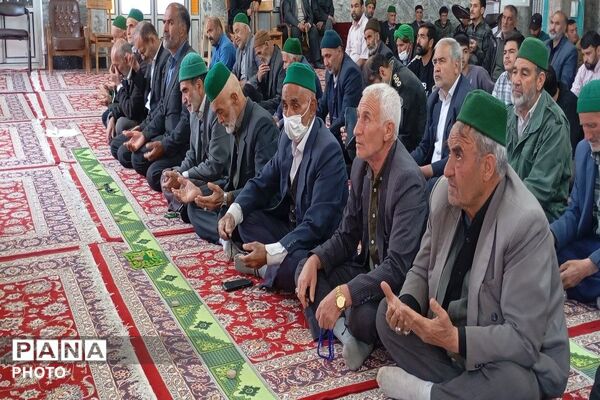 اقامه نماز عبادی سیاسی جمعه در آخرین هفته فروردین ماه 