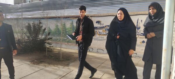 بازدید استانی کارشناس بهداشت از دبیرستان شهید محمدی پور