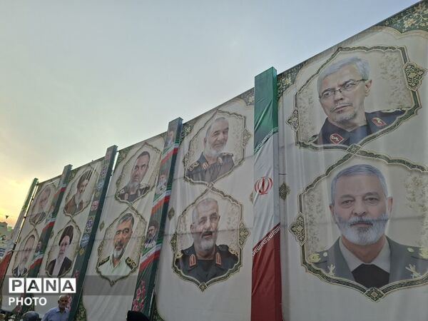 تهران در جشن بزرگ «امت احمد» به استقبال میلاد پیامبر(ص) و امام صادق (ع) رفت
