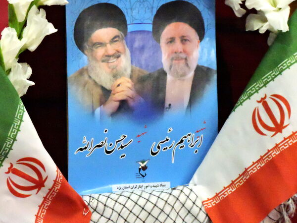 گرامیداشت شهدای هفته دولت در مسجد حظیره یزد