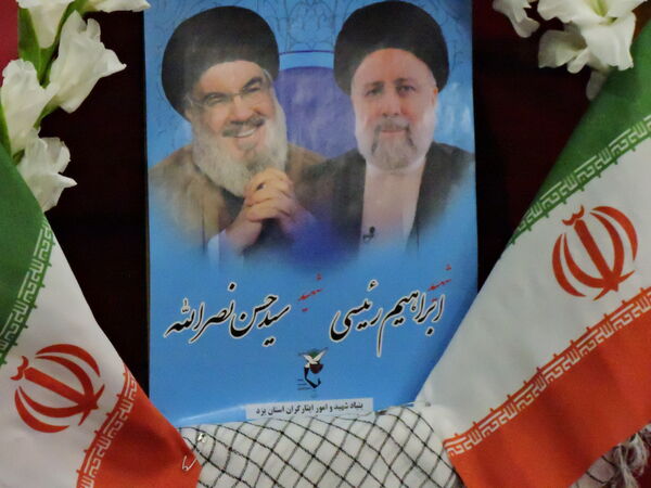 گرامیداشت شهدای هفته دولت در مسجد حظیره یزد
