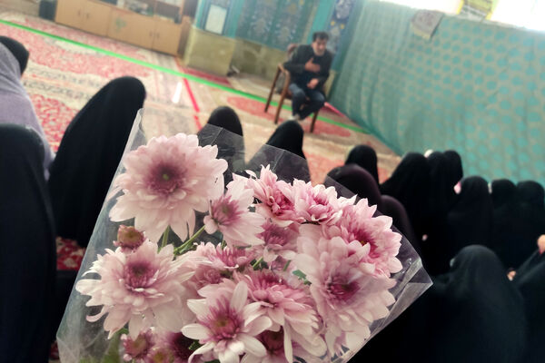 اعتکاف دختران دانش‌آموز شهر سورمق