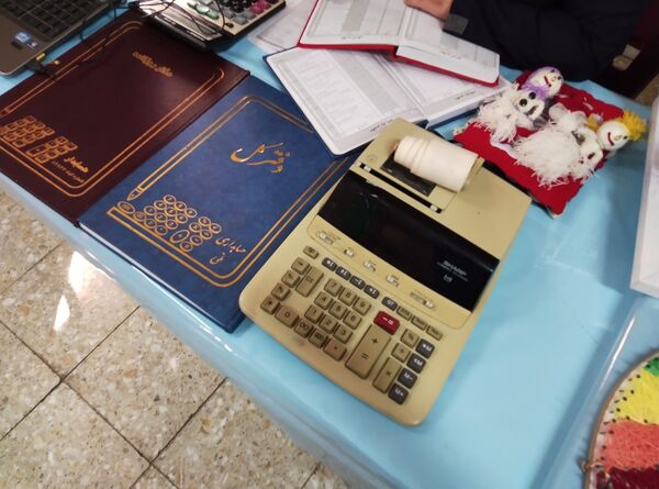 بازارچه هنرهای دستی هنرستان آفرینش منطقه رضویه