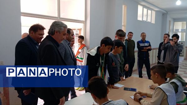 انتخابات شورای دانش‌آموزی در مدارس خدا آفرین 