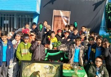 مراسم عزاداری به مناسبت ایام فاطمیه در دبستان شهید نم‌نبات اصفهان