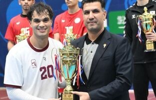 ملی‌پوش نوجوان هندبال ایران بهترین گوش راست آسیا شد