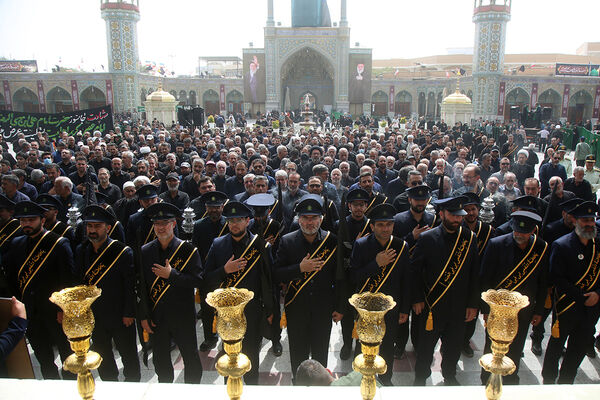 دسته عزاداری خادمان حرم حضرت معصومه(س) در سالروز شهادت امام رضا(ع)