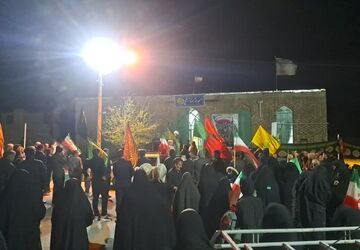 رژه خودرویی به مناسبت چهلمین روز شهادت رهبر در بهاباد