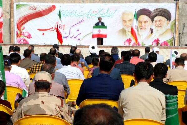 مردم بندرخمیر با حضور یکپارچه در ۲۲ بهمن اقتدار خود را فریاد زدند