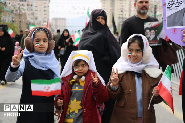 نسل جدید، پای آرمان‌های انقلاب 