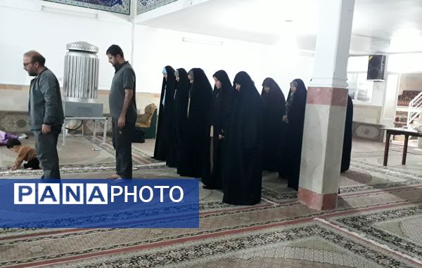 اعزام دانش‌آموزان شهرستان دره شهر به اردوی زیارتی قم