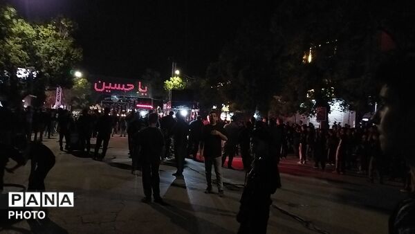 گذری بر فعالیت هیئت جواد الائمه شهرستان نیشابور در شب عاشورا 