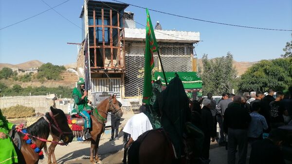 مراسم تعزیه خوانی در روز عاشورای حسینی در شهر بار 