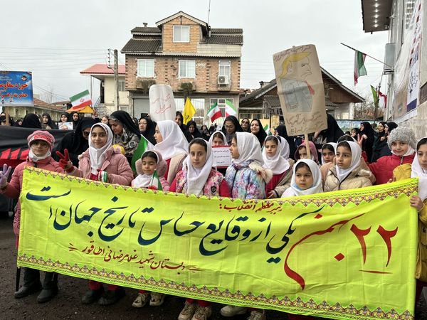 راهپیمایی 22 بهمن در اطاقور 
