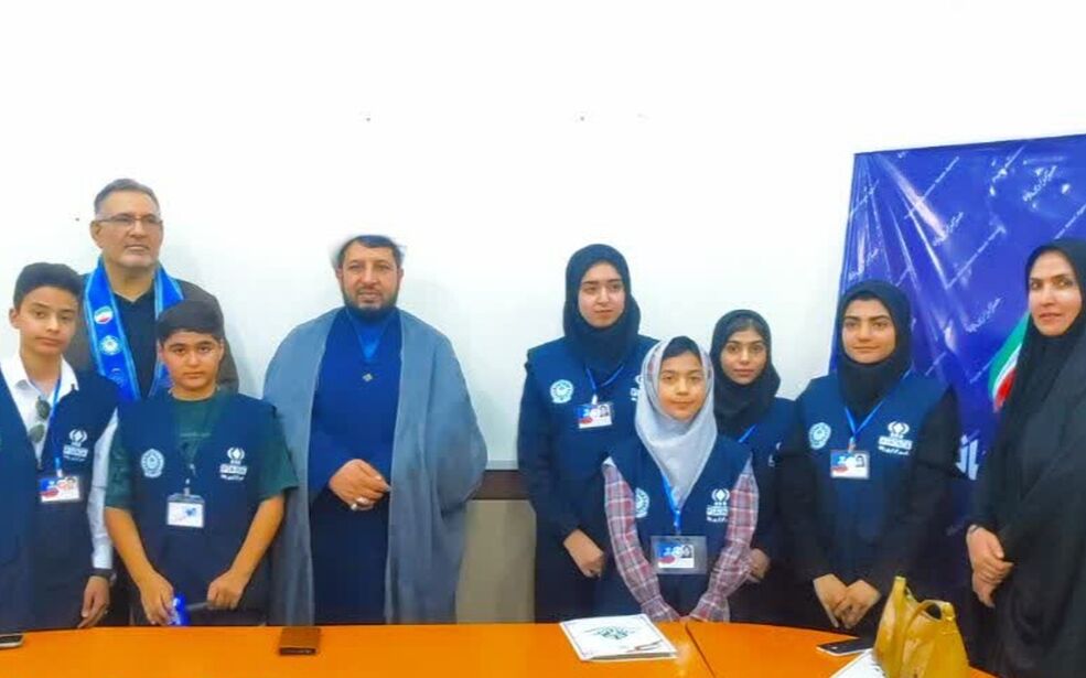 نشست معاون پرورشی و فرهنگی اداره کل آموزش و پرورش خوزستان با دانش آموز خبرنگاران پانا 
