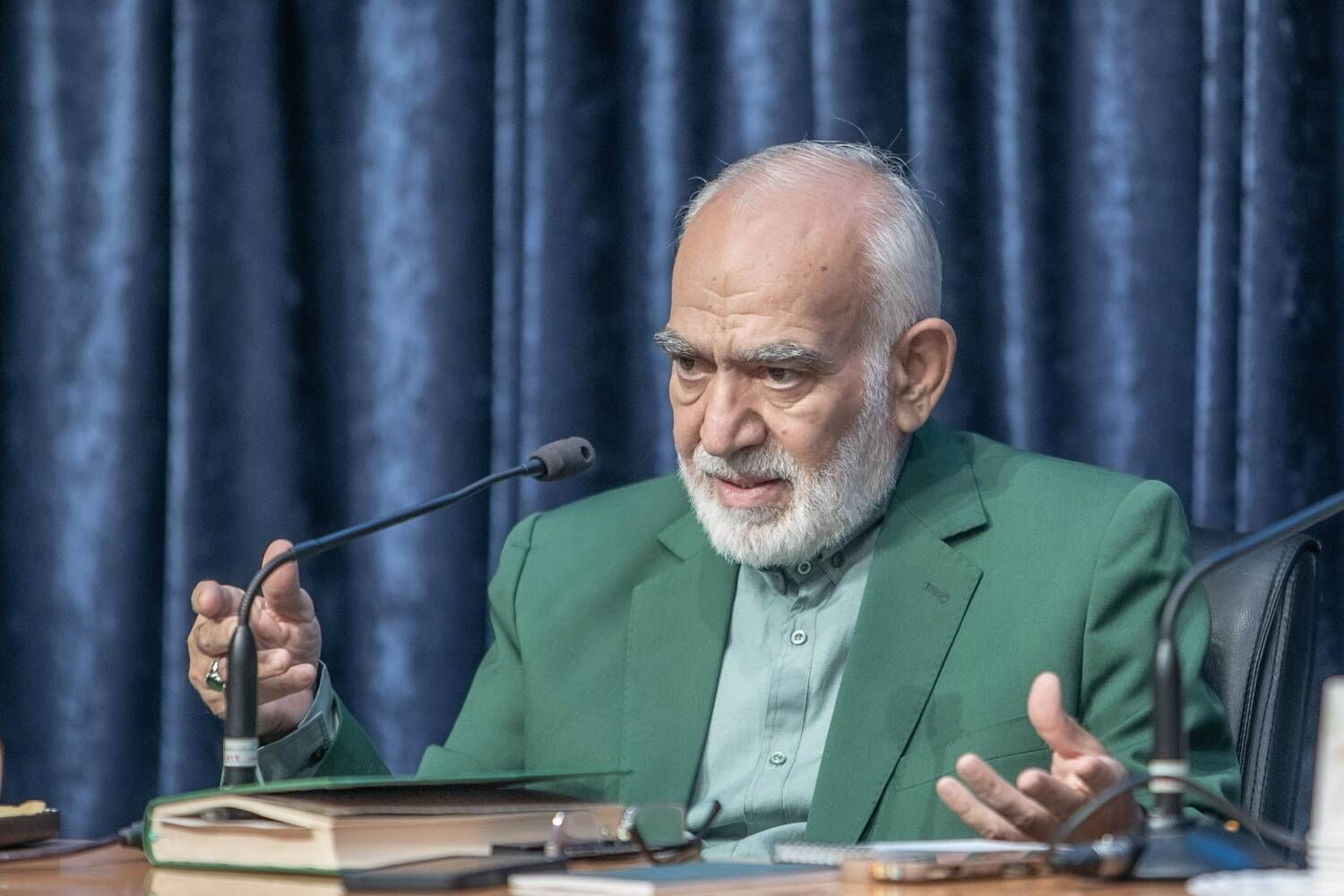  اعتیاد عزم انسان را نابود می‌کند