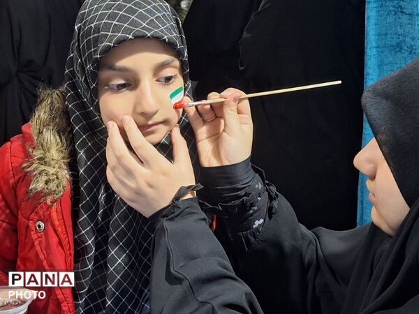 بیعت با امام امت زیر باران
