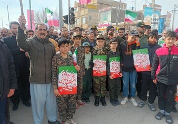 فامنین در جشن پیروزی؛ راهپیمایی پرشور ۲۲ بهمن به نمایش درآمد