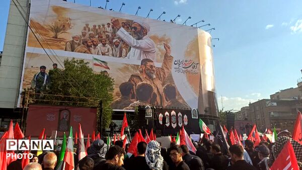 آخرین بدرقه رهبر شهید انقلاب در تهران
