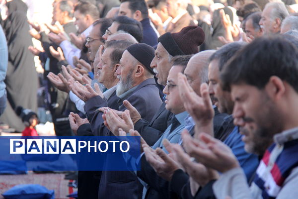 اقامه نماز عید سعید فطر  در شهر یزد