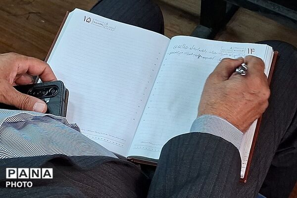 نشست عمومی شورای معاونین با مدیران دوره ابتدایی شهرستان قرچک