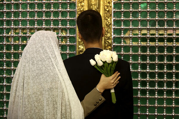 جشن ازدواج ۶۵۰ زوج دانشجوی دانشگاه‌های قم در سالروز میلاد جوادالائمه(س)