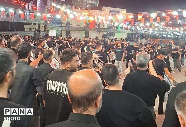 سوگواری مردم ملایر در روز عاشورای حسینی 