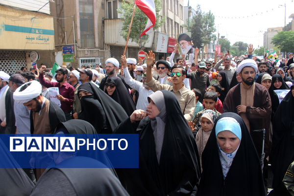 جلوه های حماسی خشم و انزجار مردم قم از جنایات رژیم صهیونیستی 