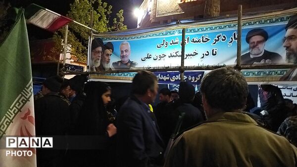 گذری بر فعالیت موکب گروه جهادی بسیج شهدای آهوار در مراسم چهلم رهبر شهید و شهدای میناب 