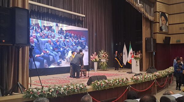 آیین نکوداشت خیر مدرسه ساز عبدالرضا وکیلی با حضور وزیر آموزش و پرورش در نیشابور 