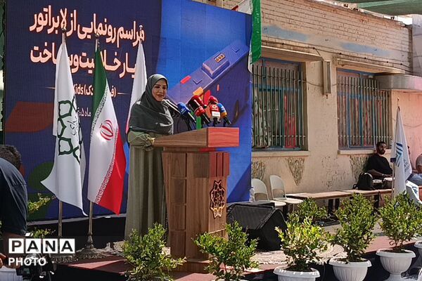 لابراتوار سیار خلاقیت و ساخت در مدرسه مهندس وحید کیهانی