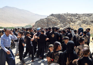  داربلوط؛ روستایی که عاشورا در آن نفس میکشد .